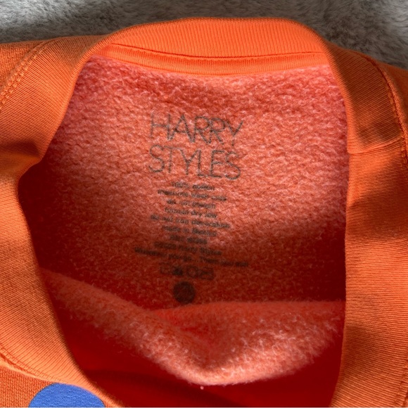 Love On Tour 2022 “Alphabet Soup” crewneck Orange size XL, Chicago night 2 - Picture 4 of 4